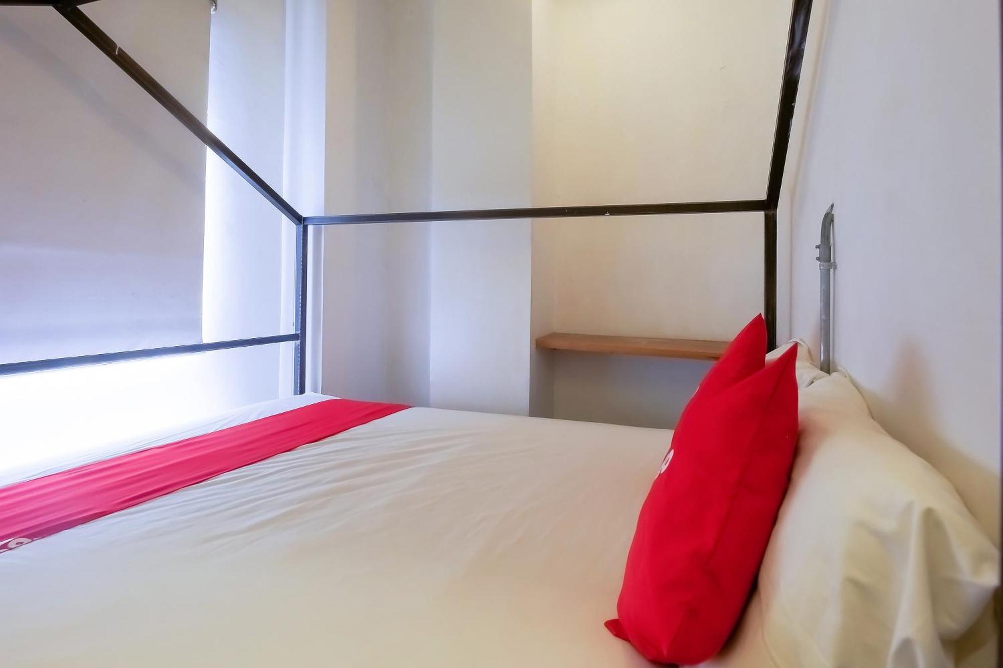 Spot On Junction Hostel Makati City Exterior foto