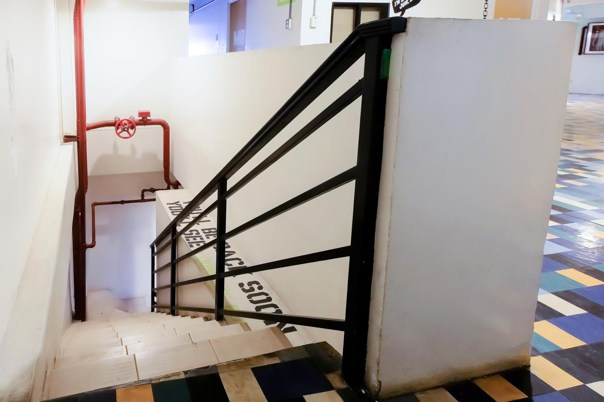 Spot On Junction Hostel Makati City Exterior foto