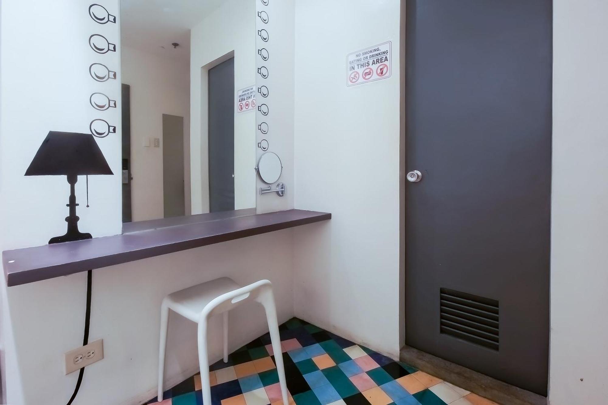 Spot On Junction Hostel Makati City Exterior foto