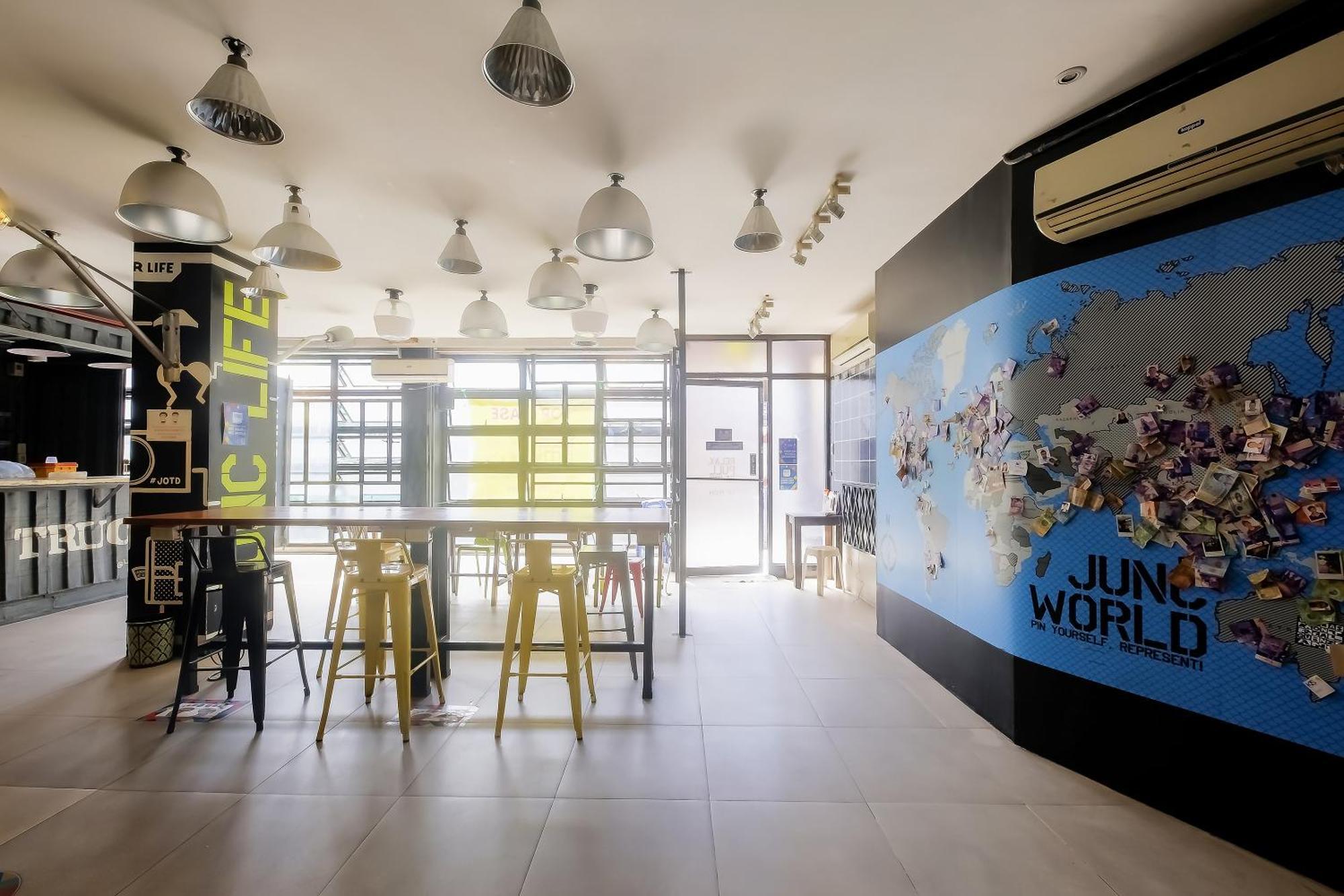 Spot On Junction Hostel Makati City Exterior foto