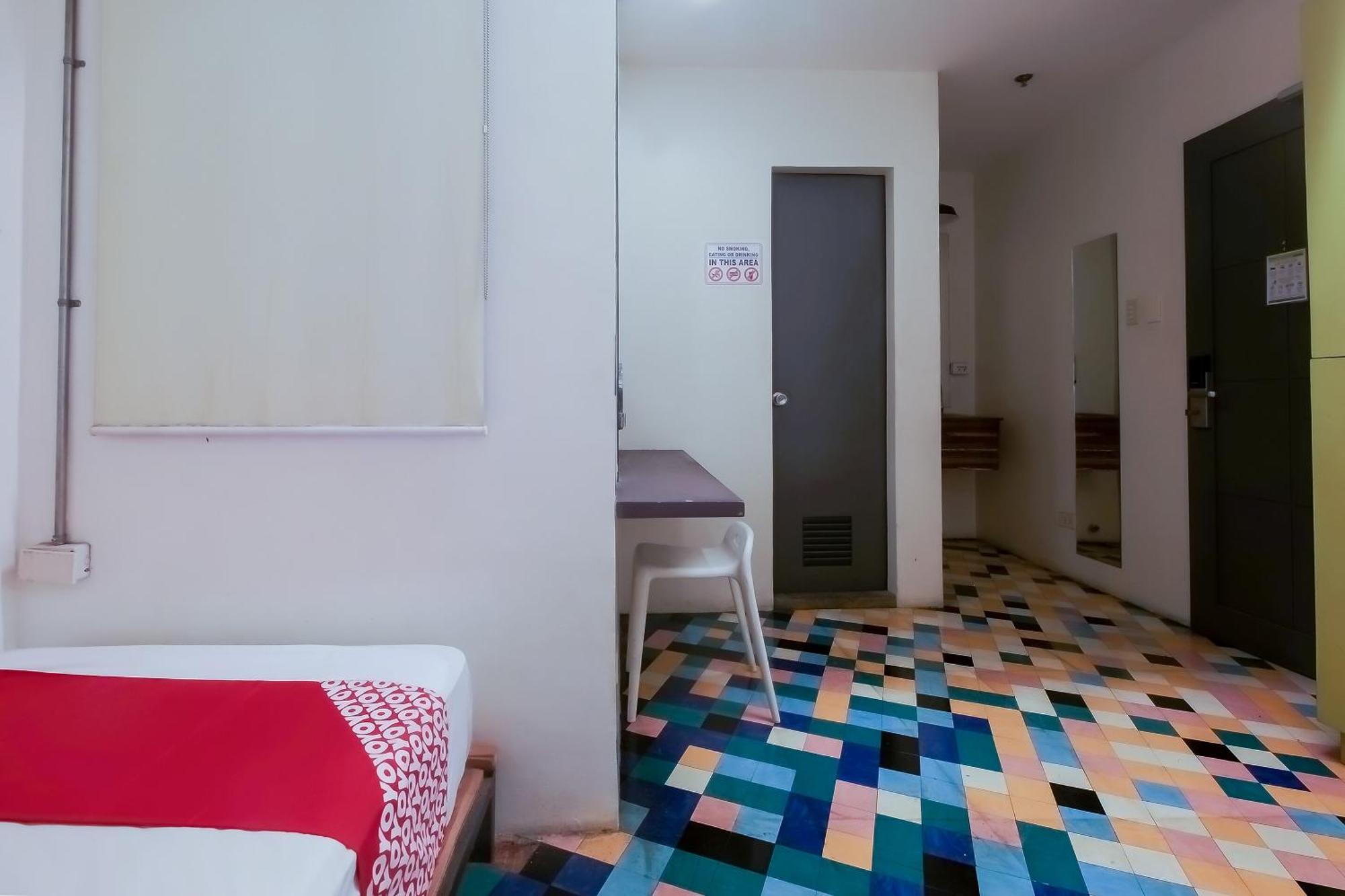Spot On Junction Hostel Makati City Exterior foto